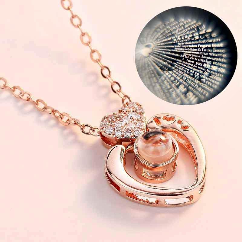COLLAR TE AMO EN 100 IDIOMAS + JABÓN ARTIFICIAL ROSA CON OSO DE PELUCHE (Acero inoxidable)