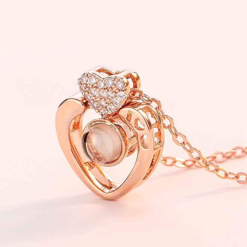COLLAR TE AMO EN 100 IDIOMAS + JABÓN ARTIFICIAL ROSA CON OSO DE PELUCHE (Acero inoxidable)