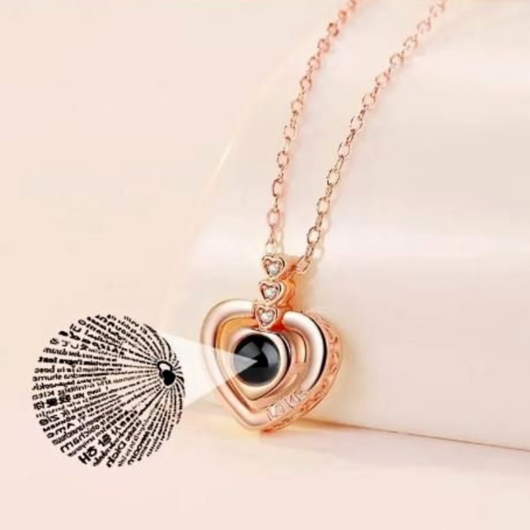 COLLAR TE AMO EN 100 IDIOMAS + JABÓN ARTIFICIAL ROSA CON OSO DE PELUCHE (Acero inoxidable)